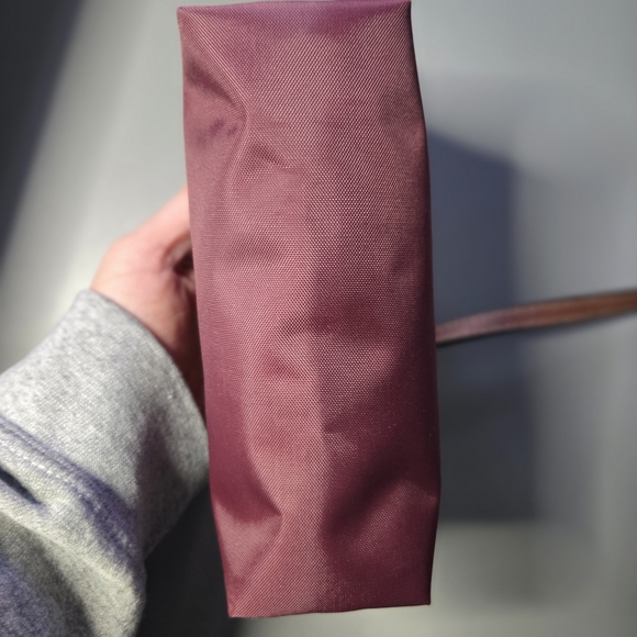 Elegant Burgundy Crossbody Bag - Picture 6 of 15